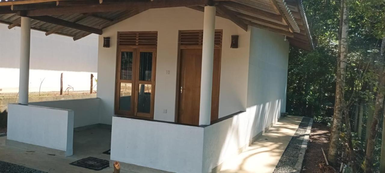Hriketiya White Villa Dikwella Bagian luar foto